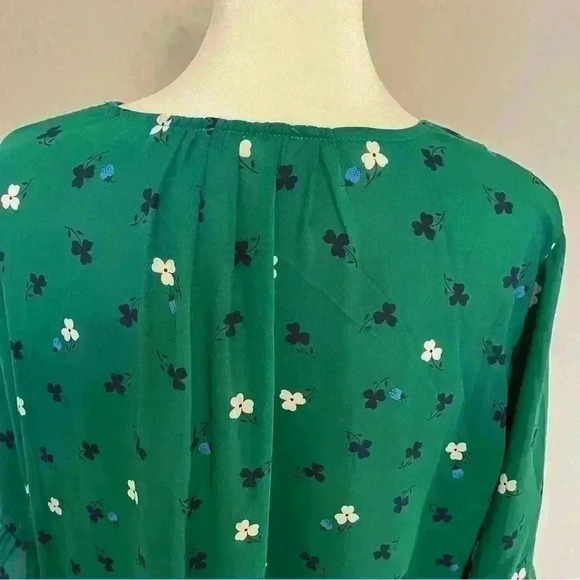 Pleione green three-quarter sleeve medium loose fit blouse navy/white flowers - Picture 9 of 15